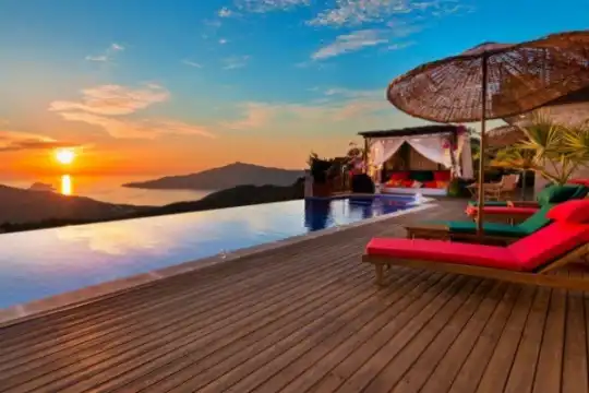 Deniz Manzaralı Villalar