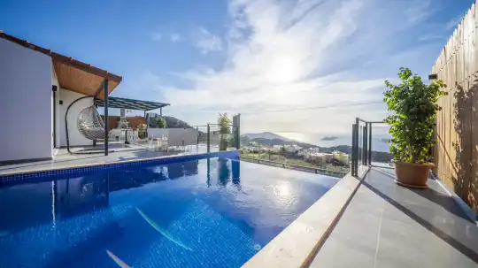 Villa Desde Kalkanda Deniz Manzaralı Muhafazakar Kiralık Villa