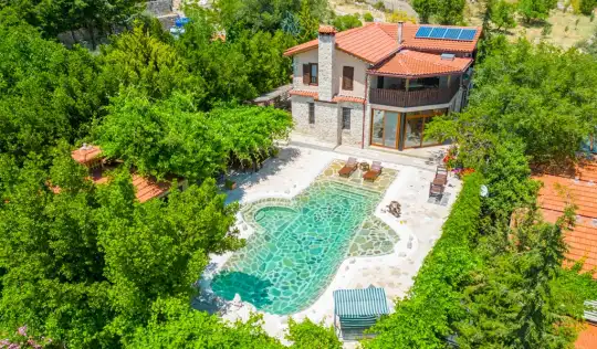 Villa Pirha Evi 3 Odalı 6 Kişilik Özel Havuzlu Villa
