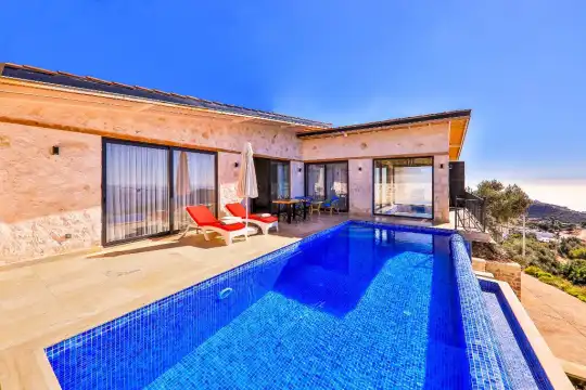 Villa Alaca Kalkan Balayı Villası