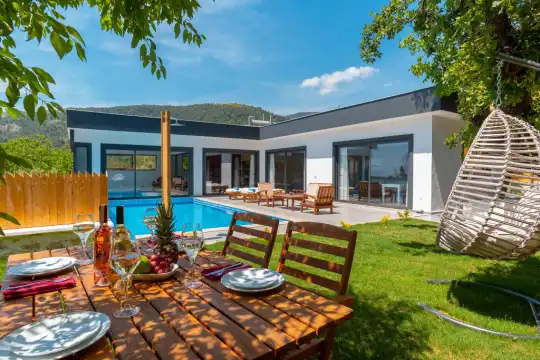 Villa Aqua Isıtma Havuzlu Kiralık Balayı Villası