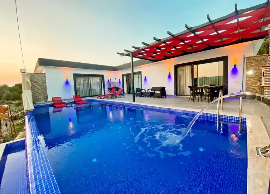 Villa Belinay Jakuzili Muhafazakar Villa