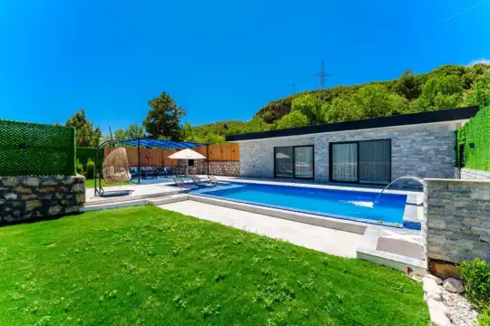 Villa Bora-3 Jakuzili Ucuz Balayı Villası