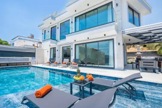Villa Moonset 3 Odalı Kalkan Merkezde Özel Havuzlu Villa