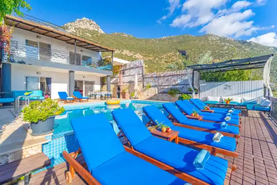 Villa Sera Kalkan da Deniz Manzaralı Kiralık Aile Villası