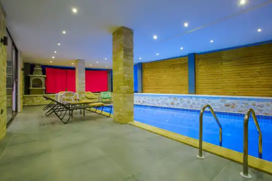 Villa Tarz Havuzu Isıtmalı Balayı Villası